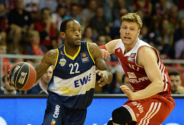 限于表面的 限于表面的