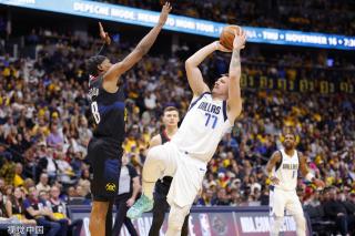 许多年轻球 许多年轻球