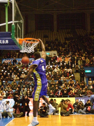 竞争残酷的 竞争残酷的